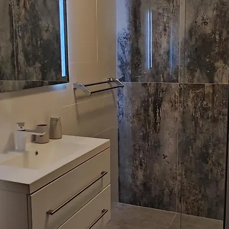 Seaside Lesne Tarasy Apartman *